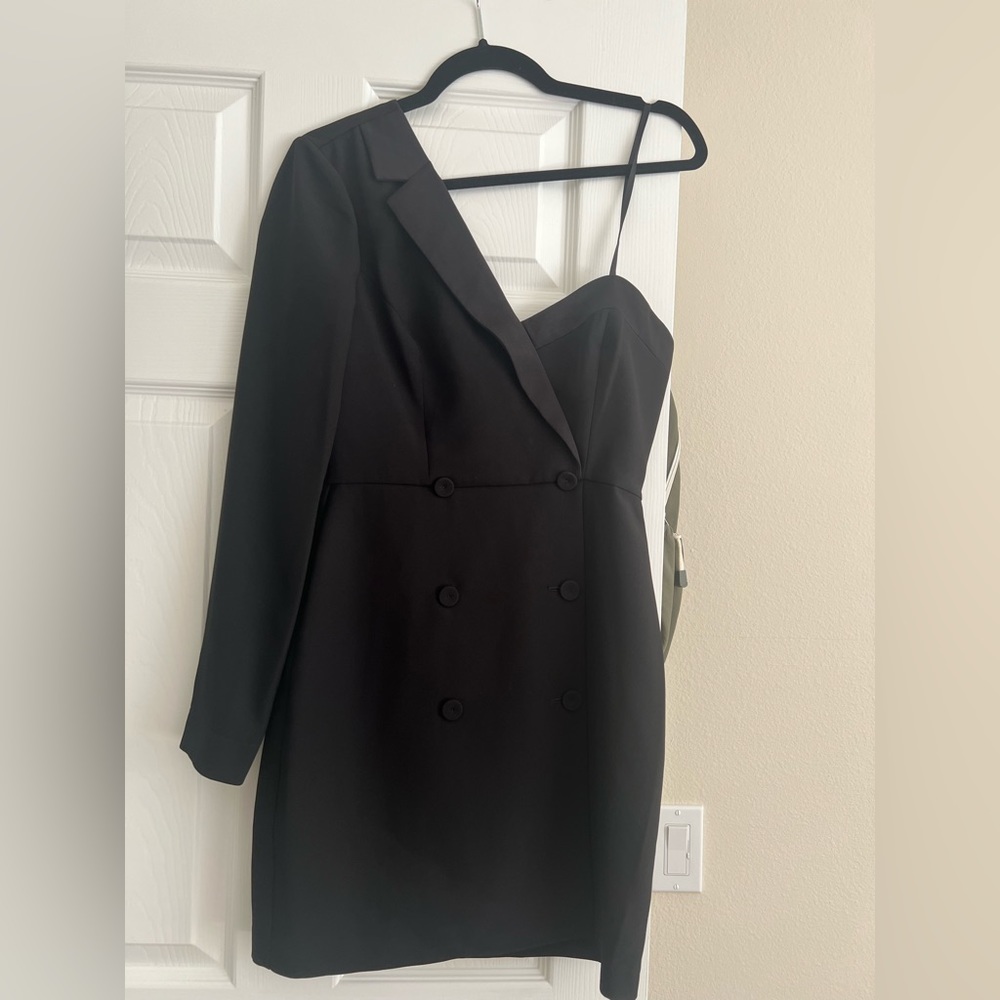 BCBG Maxazria Dress Size 4